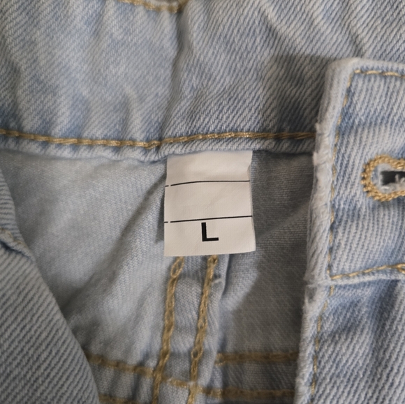 Brand new jeans - size large - Picture 3 of 3